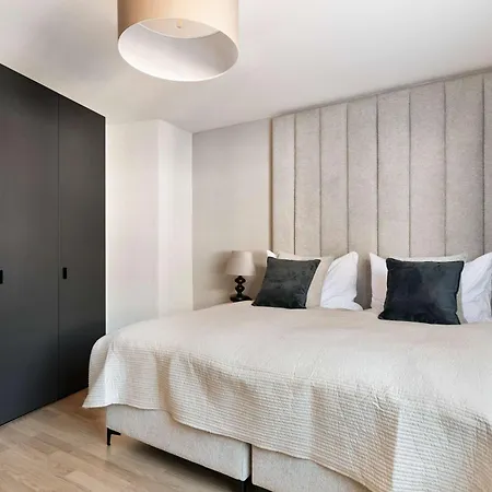 Luxe With Views Private Balcony * Davos