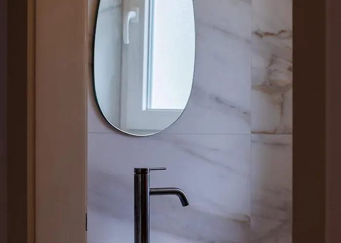 Апартаменты Luxe With Views Private Balcony