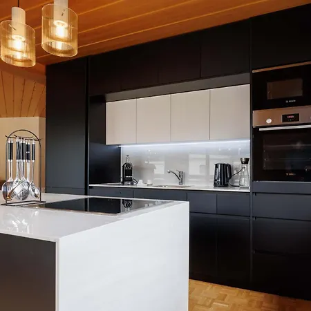 Luxe With Views Private Balcony アパート